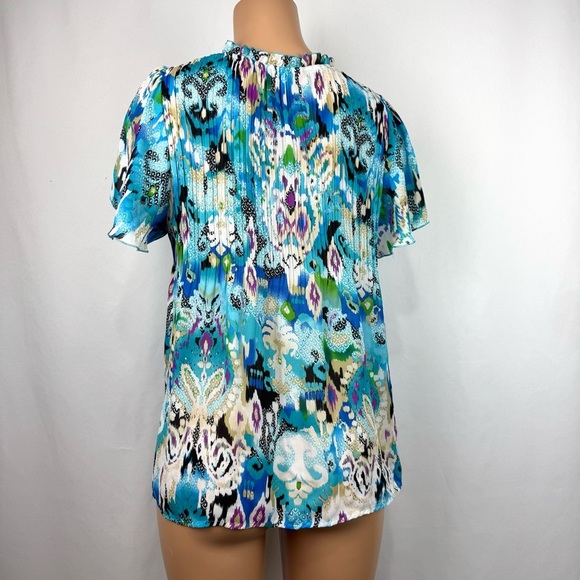 Sunny Leigh Women’s Sz L Top Blouse Shirt Blue Flowy Short Sleeve Ruffled Neck - Picture 5 of 13